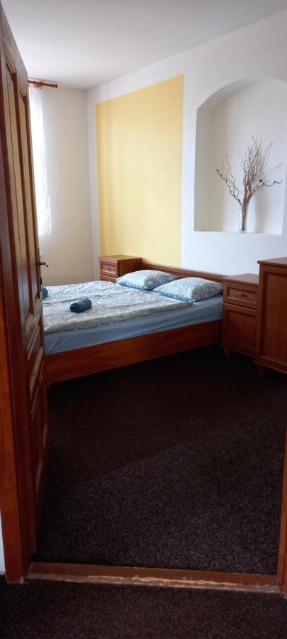 Penzion U Skoly Staré Město Bagian luar foto